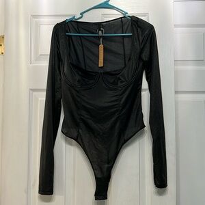 NWT: Skims Onyx Glissenete Long Sleeve Bodysuit